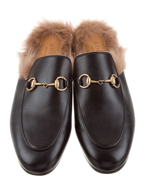 gucci slippers with fur.